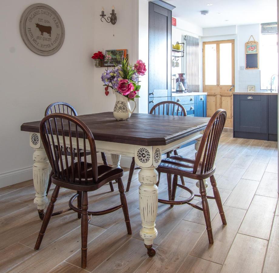 Stylish Town Centre House With Garden And Parking Opposite Villa Bury St. Edmunds Exterior photo